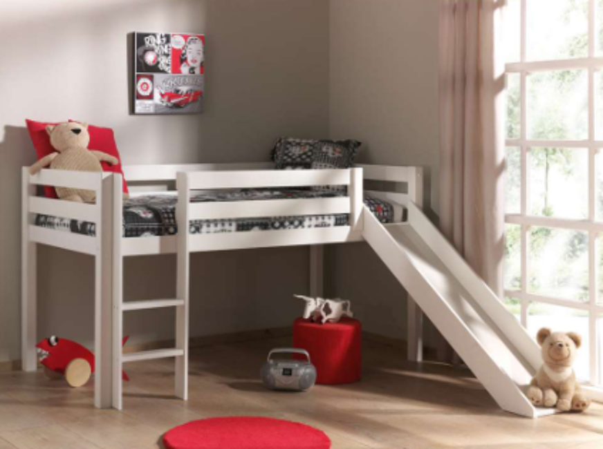 Peuterbed met glijbaan